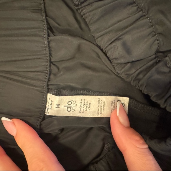 ALO Yoga Charcoal Jogger Pants - Picture 5 of 6